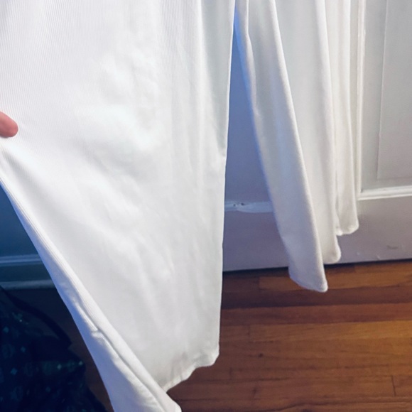 Sleeveless White Women’s Wide Leg Casual Jumpsuit - Picture 10 of 12